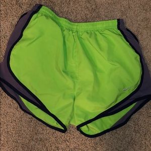 NIKE SHORTS